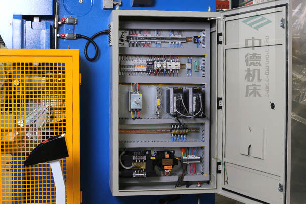 ZDPK-10032采用法國進口施耐德元氣件，穩(wěn)定耐用壽命長